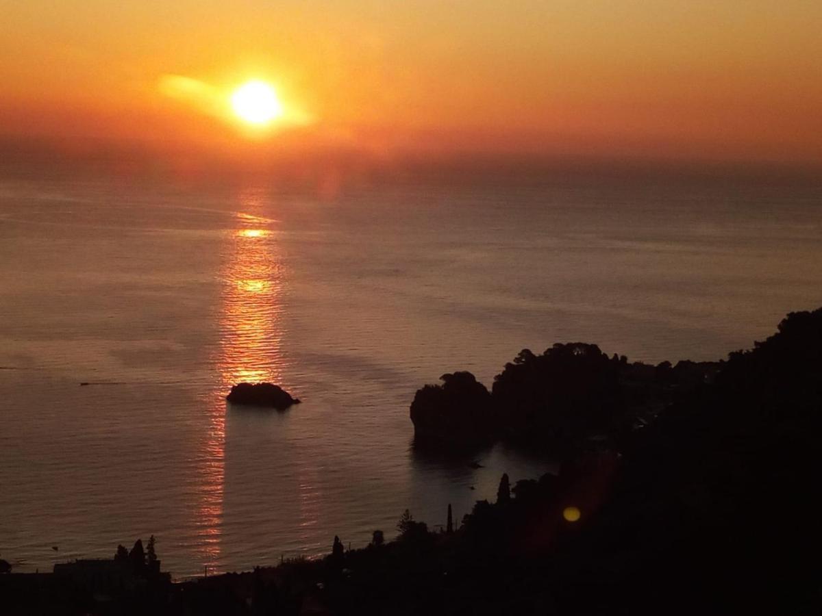 Chez Marie Apartment Taormina Bagian luar foto