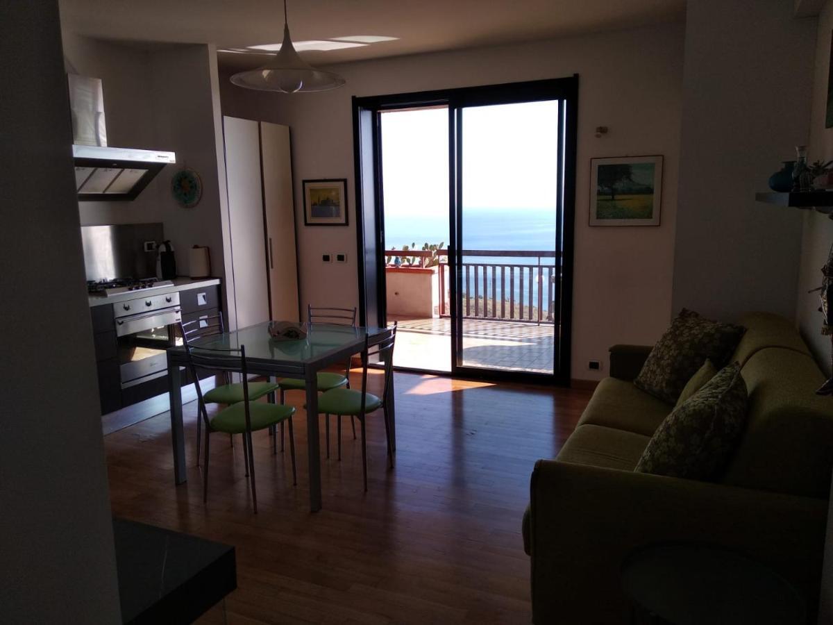 Chez Marie Apartment Taormina Bagian luar foto